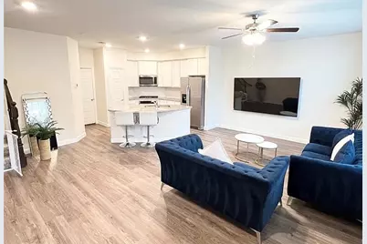2456 Siskiyou, Lewisville, TX 75056 - Photo 2