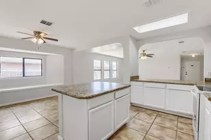 2428 Winford Dr, Grand Prairie, TX 75052 - Photo 10