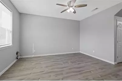 529-531 E Ball Street #531, Tom Bean, TX 75489 - Photo 4