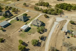 3841 J E Woody Rd, Springtown, TX 76082 - Photo 34