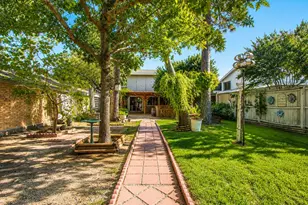 2113 Oakwood Ln, Arlington, TX 76012 - Photo 32