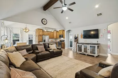 2324 Creek Drive, Granbury, TX 76048 - Photo 6
