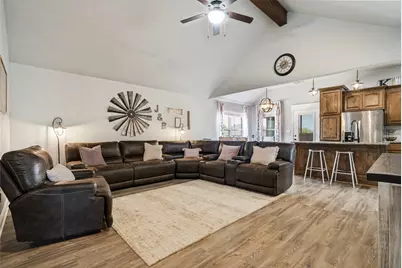2324 Creek Drive, Granbury, TX 76048 - Photo 4