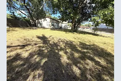 1802 N Woods Street, Sherman, TX 75092 - Photo 22