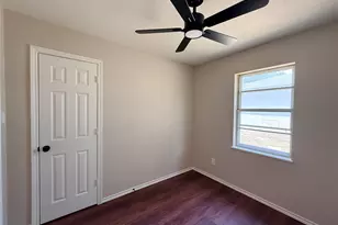 4026 Dixon Cir, Greenville, TX 75401 - Photo 12