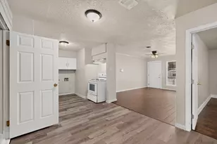 937 Cleardale Dr, Dallas, TX 75232 - Photo 4