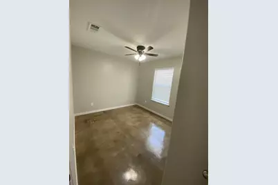 1017 S Scullin Avenue, Denison, TX 75020 - Photo 6