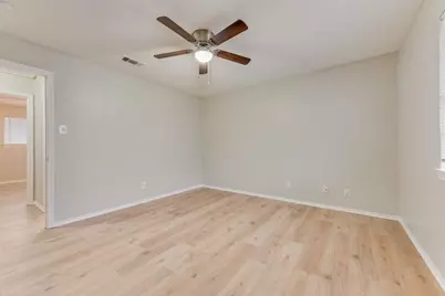 1728 Sanford #J, Arlington, TX 76012 - Photo 8