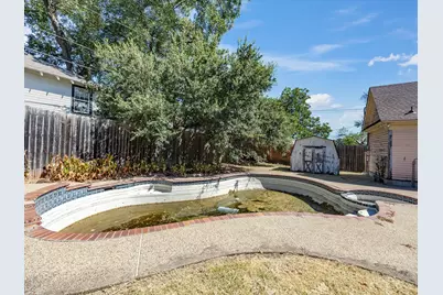 504 W Knox Street, Ennis, TX 75119 - Photo 38