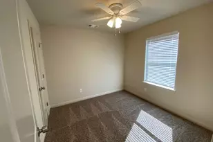 420 E Shepherd St, Denison, TX 75021 - Photo 6