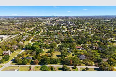 370 Oakview Drive, Double Oak, TX 75077 - Photo 14