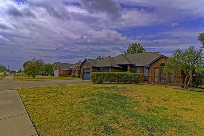 913 York Street, Forney, TX 75126 - Photo 2