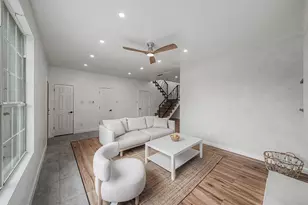 802 Azalia Dr, Lewisville, TX 75067 - Photo 10