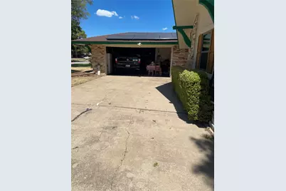 1130 Glenwick Lane, Irving, TX 75060 - Photo 2