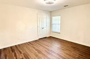 1401 Macy Ln, Dallas, TX 75253 - Photo 6
