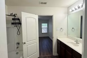 1401 Macy Ln, Dallas, TX 75253 - Photo 18