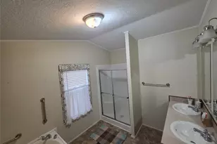 237 High Bluff Dr, Bridgeport, TX 76426 - Photo 14