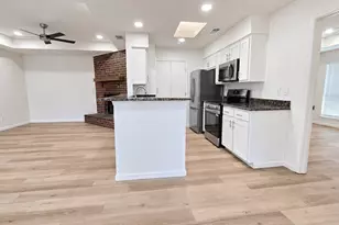 8897 Marilyn Dr, Frisco, TX 75033 - Photo 2