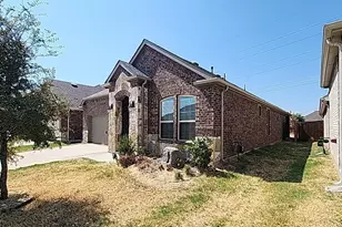 10318 Thunderwood Dr, Aubrey, TX 76227 - Photo 4