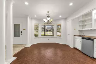 705 Poage Dr, Woodway, TX 76712 - Photo 8