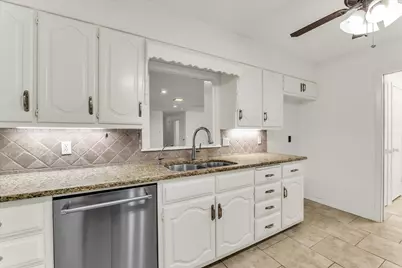 705 Poage Drive, Woodway, TX 76712 - Photo 12