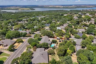 705 Poage Dr, Woodway, TX 76712 - Photo 38