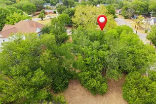 314 Kaufman St, Waxahachie, TX 75165 - Photo 2