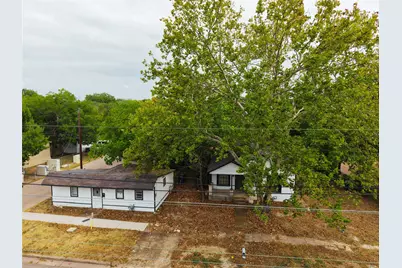 314 Kaufman Street, Waxahachie, TX 75165 - Photo 1