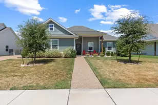 805 Forward Pass Dr, Hewitt, TX 76643 - Photo 2