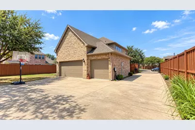 730 Rosewood Drive, Murphy, TX 75094 - Photo 2