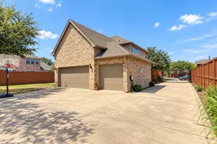 730 Rosewood Dr, Murphy, TX 75094 - Photo 2