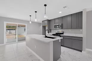 661 Edgeglen Dr, Dallas, TX 75217 - Photo 14