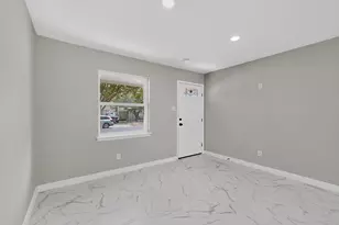 661 Edgeglen Dr, Dallas, TX 75217 - Photo 10