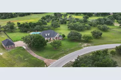 136 Arapahoe Ridge, Weatherford, TX 76087 - Photo 2