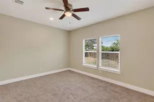 3208 31st St, Fort Worth, TX 76106 - Photo 16