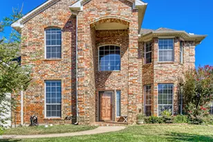 5828 Ivy Glen Dr, Grand Prairie, TX 75052 - Photo 2