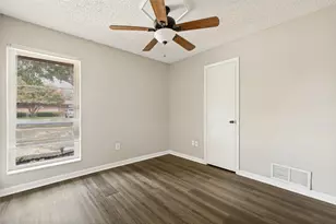 1909 Oak Hl Dr, Corinth, TX 76210 - Photo 18