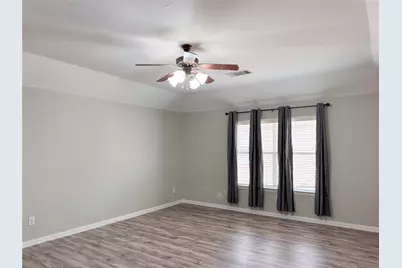 2311 Collin Drive, Grand Prairie, TX 75052 - Photo 32