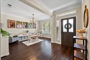 2014 Marie Weldon Ln, Arlington, TX 76001 - Photo 2
