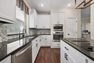 2014 Marie Weldon Lane, Arlington, TX 76001 - Photo 14