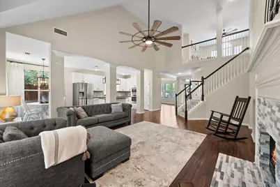 2014 Marie Weldon Lane, Arlington, TX 76001 - Photo 10