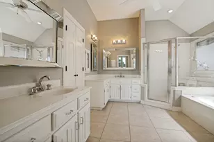 101 Fountain Hills Dr, Garland, TX 75044 - Photo 8