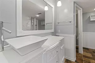 2101 Park Willow Ln, Arlington, TX 76011 - Photo 14