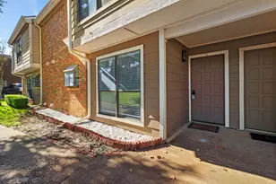 2101 Park Willow Ln, Arlington, TX 76011 - Photo 4