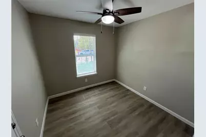 9615 Oak Gate Lane, Dallas, TX 75217 - Photo 12