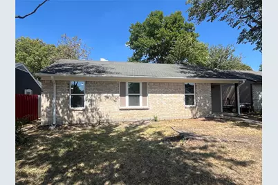 9615 Oak Gate Lane, Dallas, TX 75217 - Photo 2
