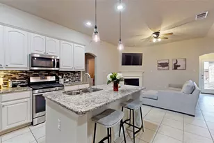 421 Catherine Ln, Lantana, TX 76226 - Photo 4