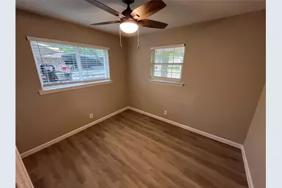 1831 Moonbeam Lane, Carrollton, TX 75006 - Photo 18