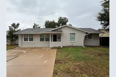 1831 Moonbeam Lane, Carrollton, TX 75006 - Photo 1