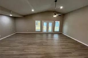 1831 Moonbeam Ln, Carrollton, TX 75006 - Photo 12